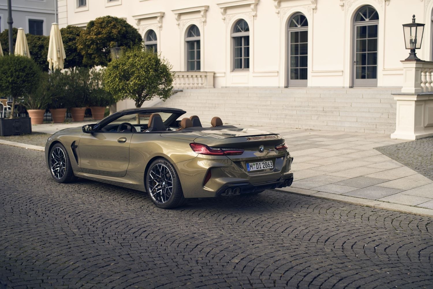 BMW M8 Convertible (F91, facelift 2022) Competition 4.4 V8 (625 Hp ...